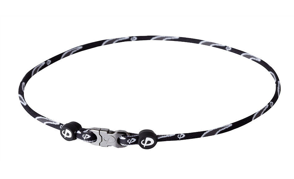 Collar con titanio Rakuwa Razor de tela